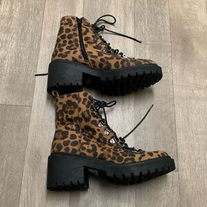 Womens Olivia Ferragamo Cheetah Chunky Heel Lace Up Combat Boots‎